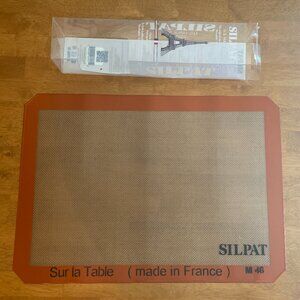 Silpat nonstick silicone half size baking mat